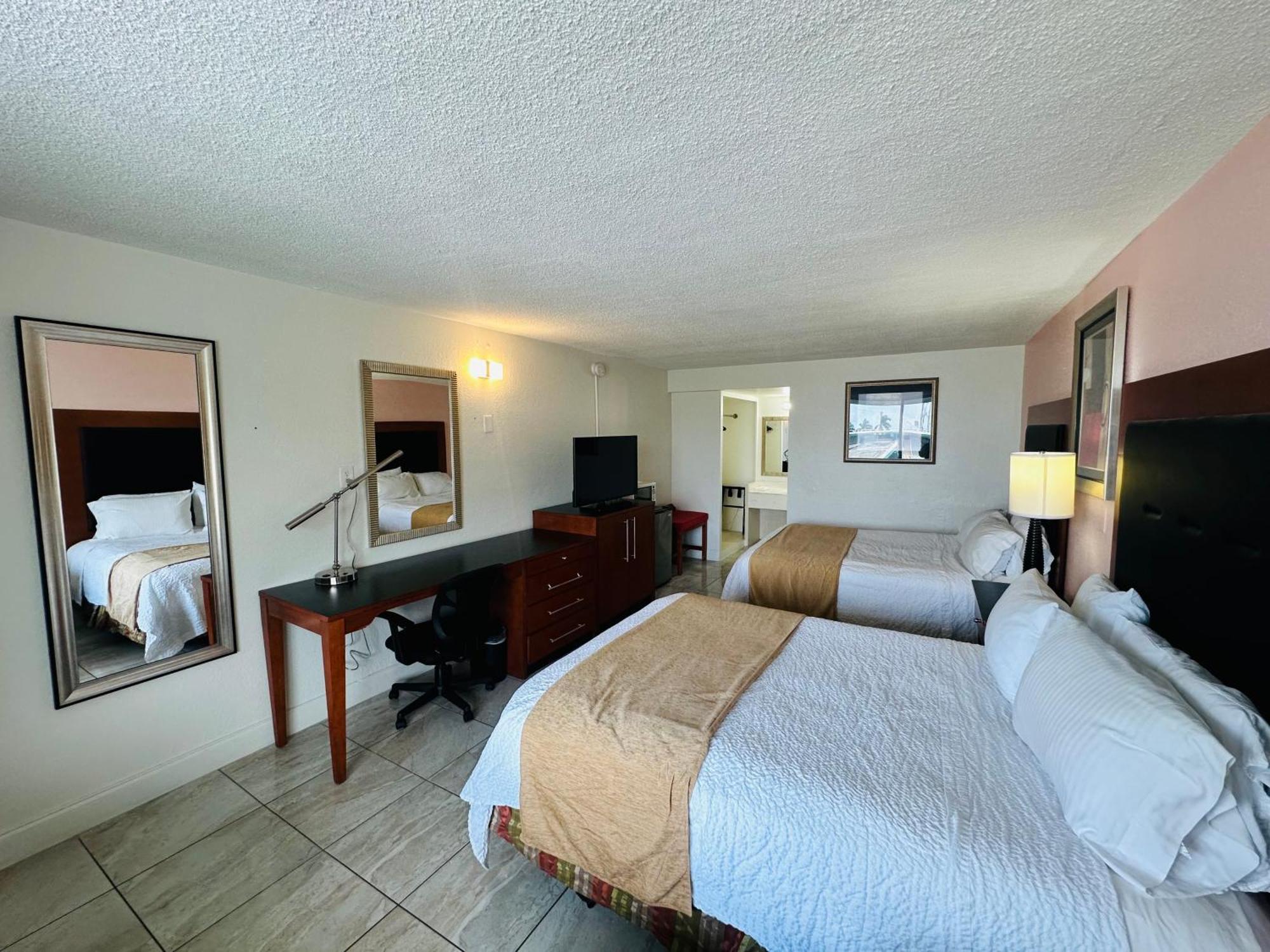 Boca Inn Boca Raton Buitenkant foto